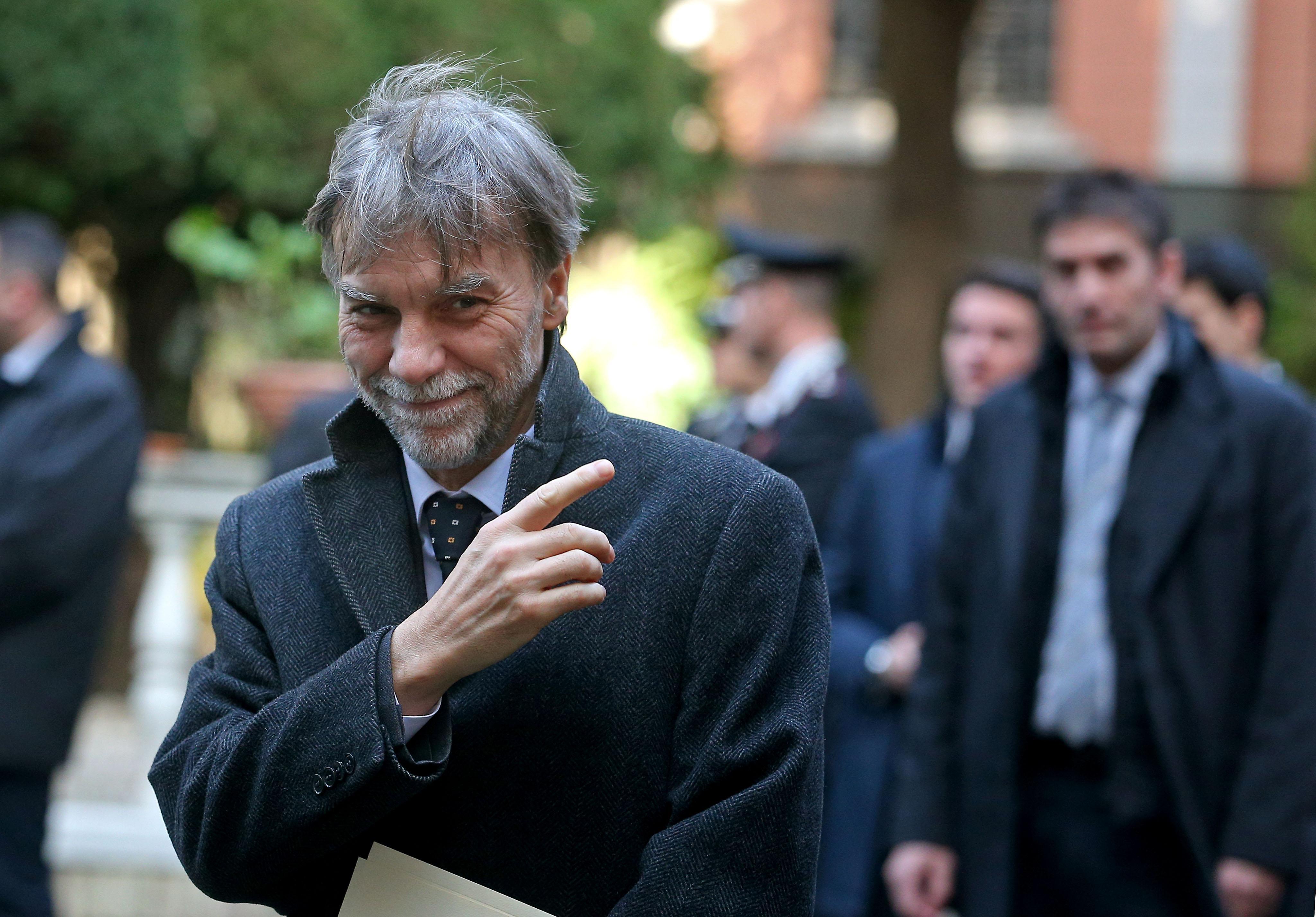 Delrio: «I soldi per le scuole reggiane ci sono»