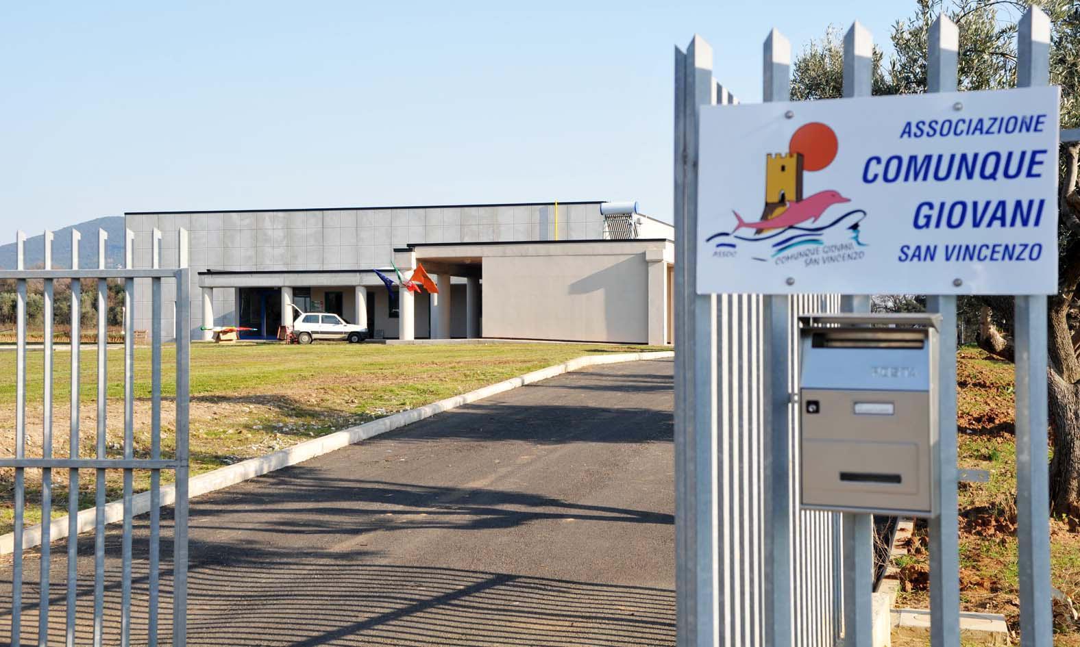 L'ingresso alla Cittadella delle associazioni a San Vincenzo