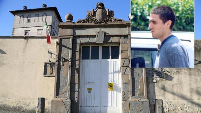 L'Opg di Montelupo e Alessandro Manca in una foto d'archivio