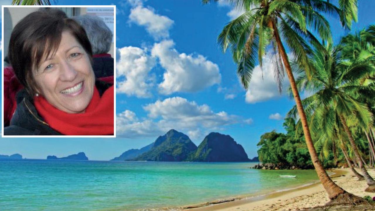 La spiaggia di Palawan dove si è rifugiato Domenico Piccolo. Nel riquadro la consigliera Roberta Lombardi