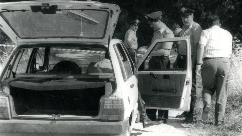 Ucciso nel bosco a martellate nel 1991, la svolta del Ris: «Il sangue è del cognato di Della Volpe»