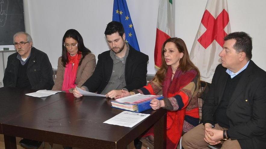 Una “ola” di calici: 2.860 cin cin