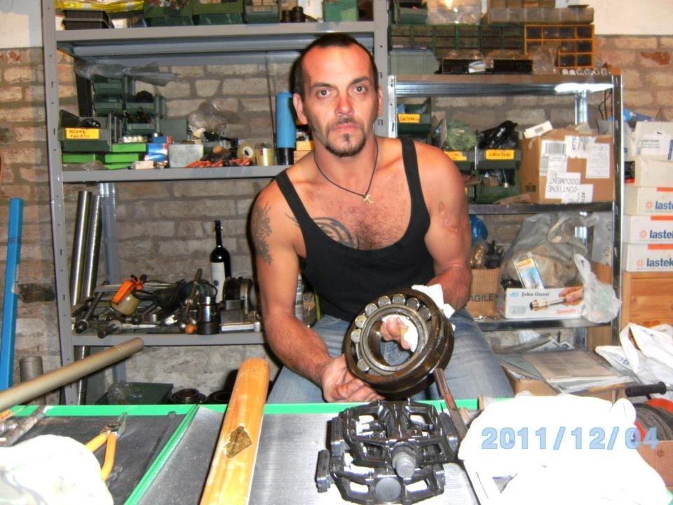 Francesco Vezzani, il trentottenne sub di San Miniato annregato il 23 febbraio 2012