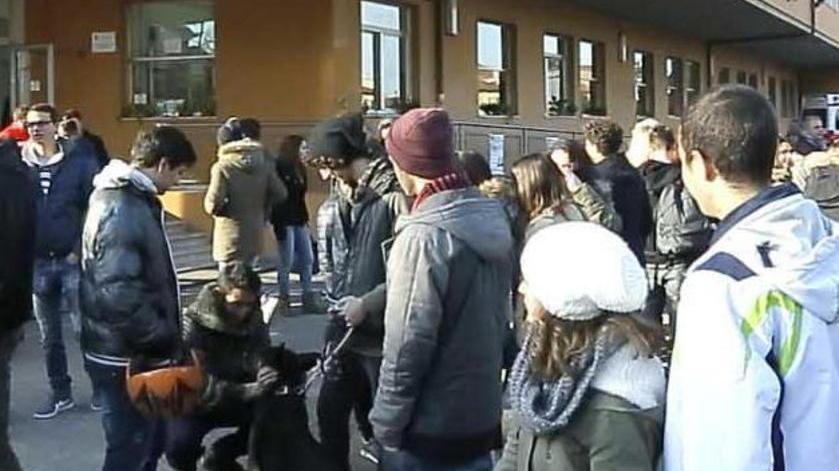 I genitori: «Decideranno i consigli d’istituto»