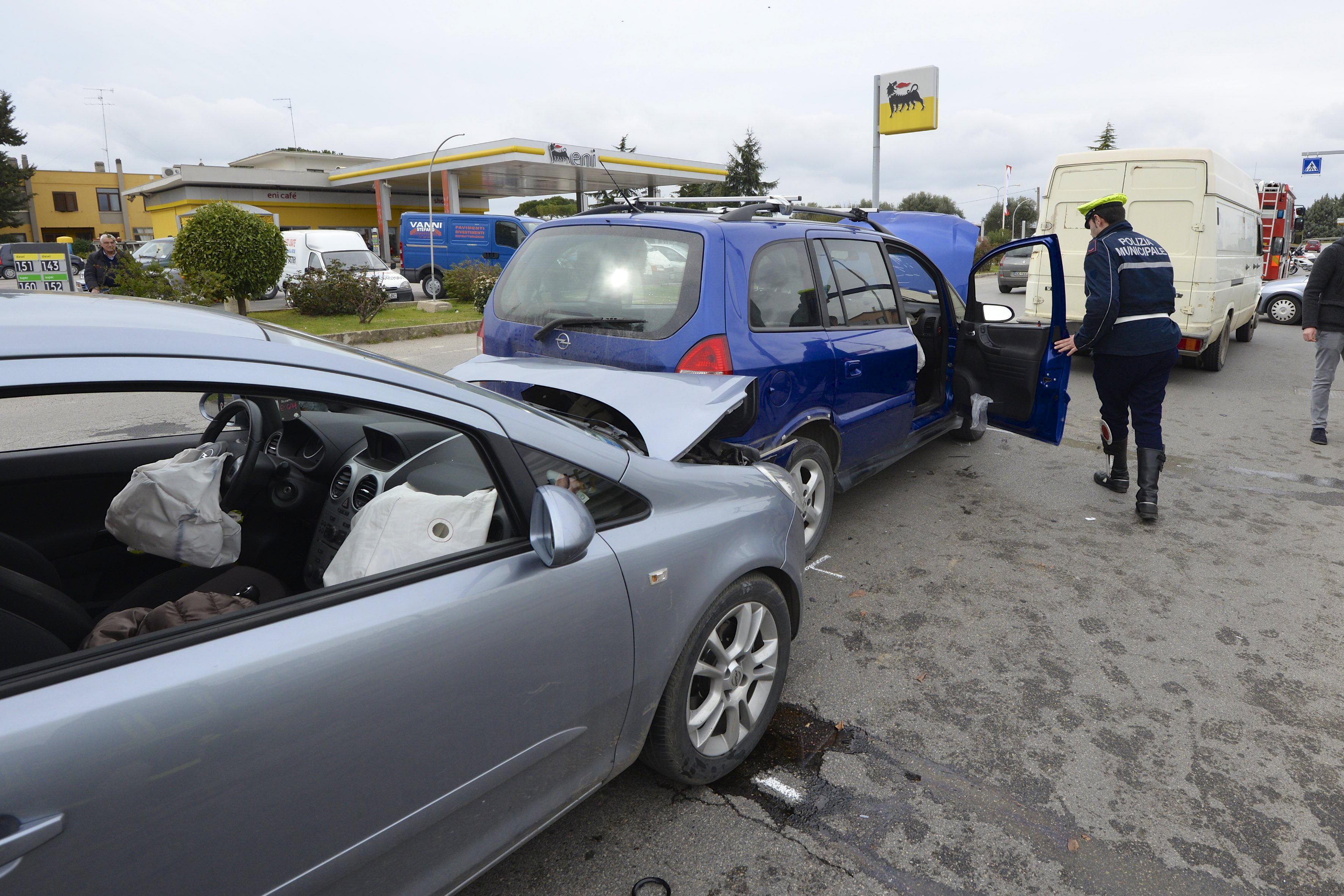 Tamponamento sull'Aurelia (foto agenzia Bf)