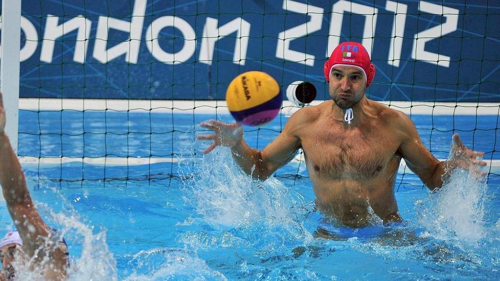La Waterpolo scende in vasca a Bellariva contro il Firenze