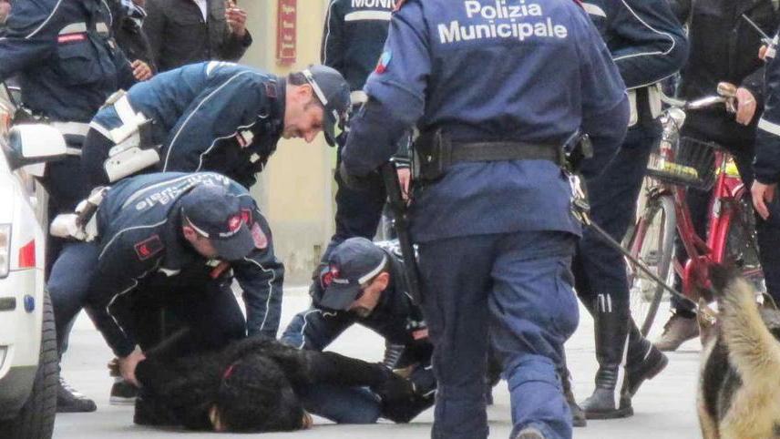 Via Tintori bussa in Comune «Raddoppieranno i controlli»