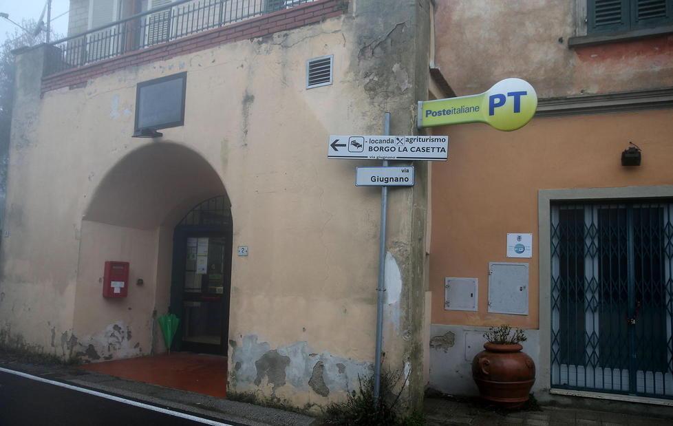 «Non chiudete le poste a S. Baronto» Raccolte 500 firme