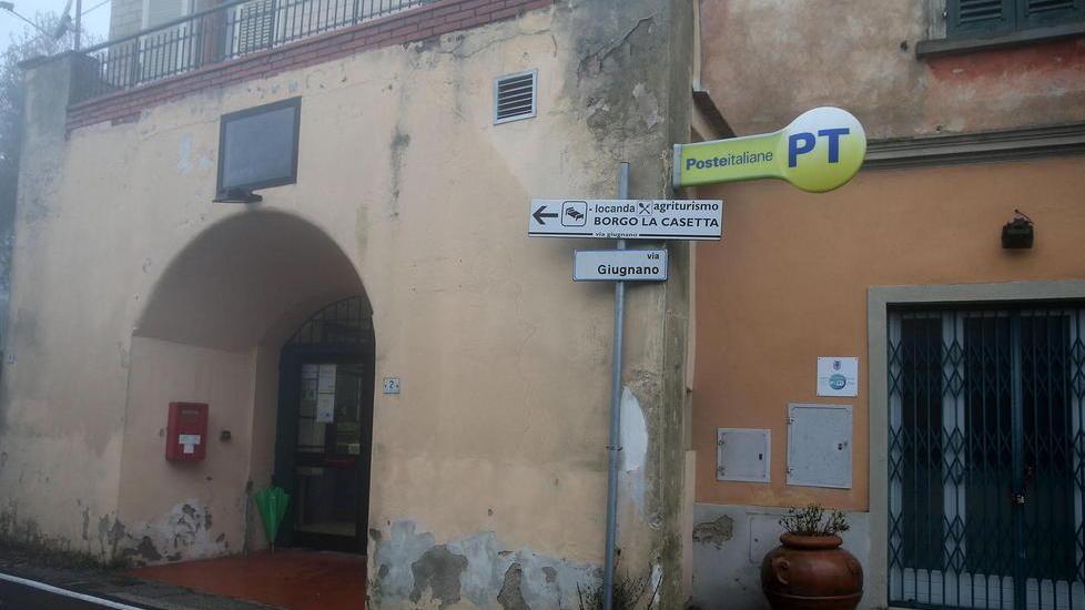 «Non chiudete le poste a S. Baronto» Raccolte 500 firme