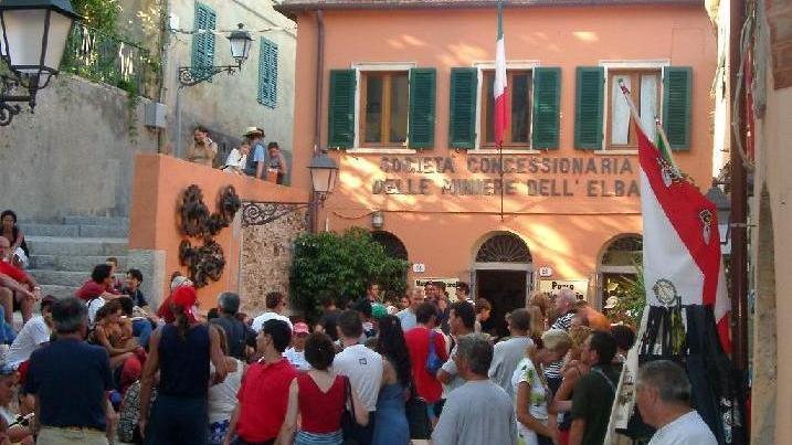 Un'iniziativa davanti a palazzo Bureau