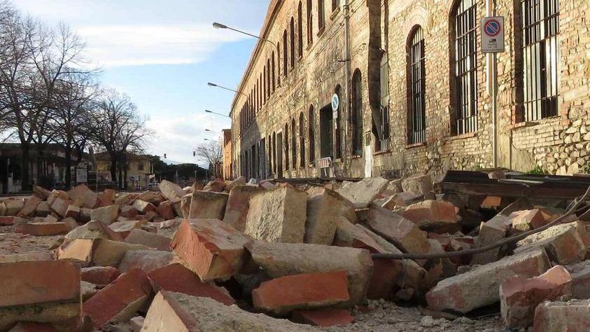 Sanità paralizzata, evacuati Giovannini e Oncologia