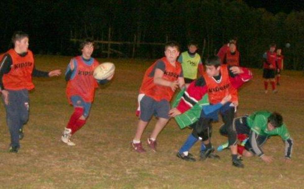 Sei giovani rugbisti nel team dei “pirati” 