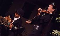 I ritmi di Rascornika Orkesta sul palco del Soms Anno Zero 