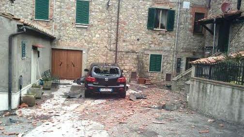 Roccastrada, danneggiati molti edifici pubblici