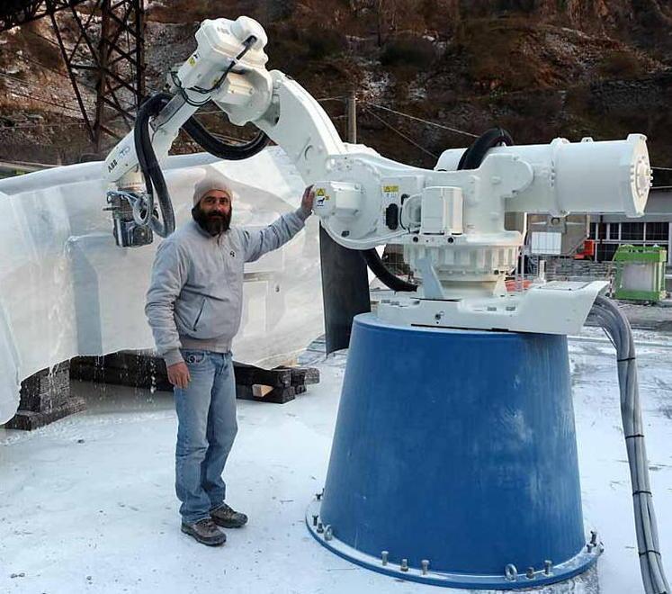 Filippo Tincolini: io scultore “indemoniato” perché sbozzo con il robot 