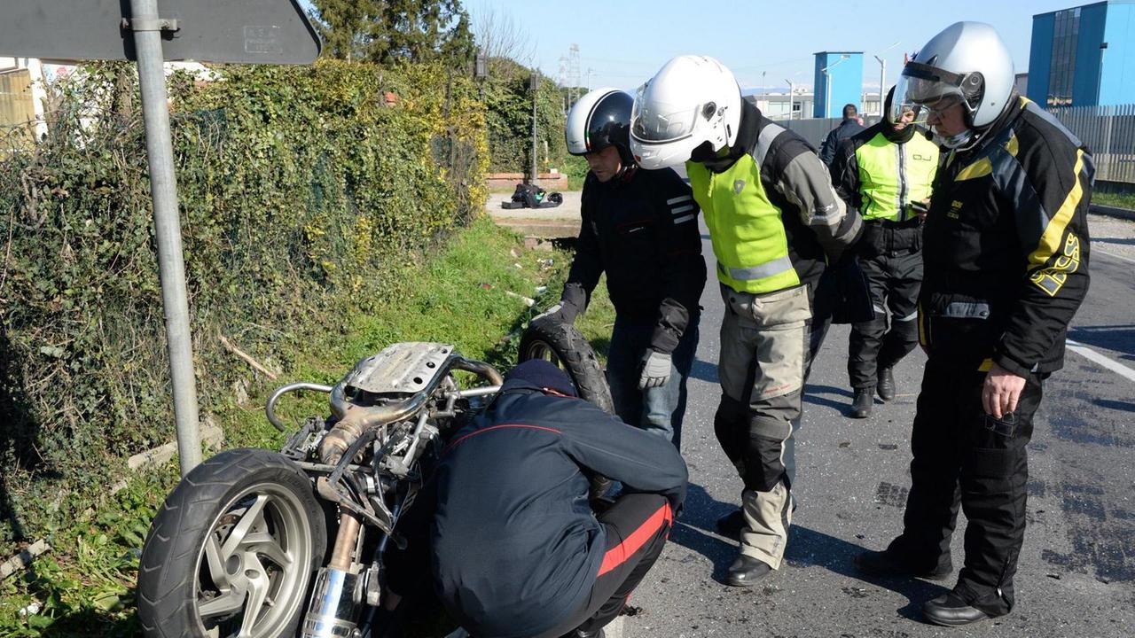 La scena dell'incidente lungo la Sarzanese