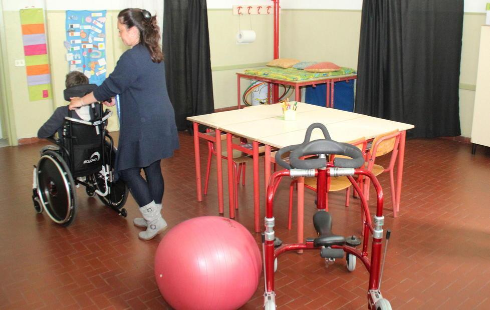 «Operatori sociali essenziali per le scuole» 