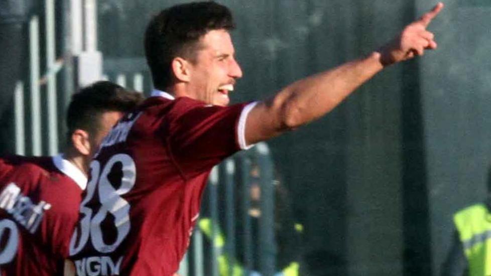 Appelt Pires e la rovesciata nata sulla sabbia