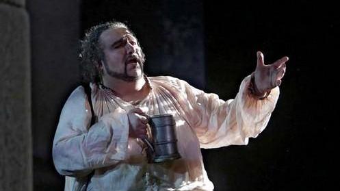 Troppo “semplice” la messa in scena di Falstaff