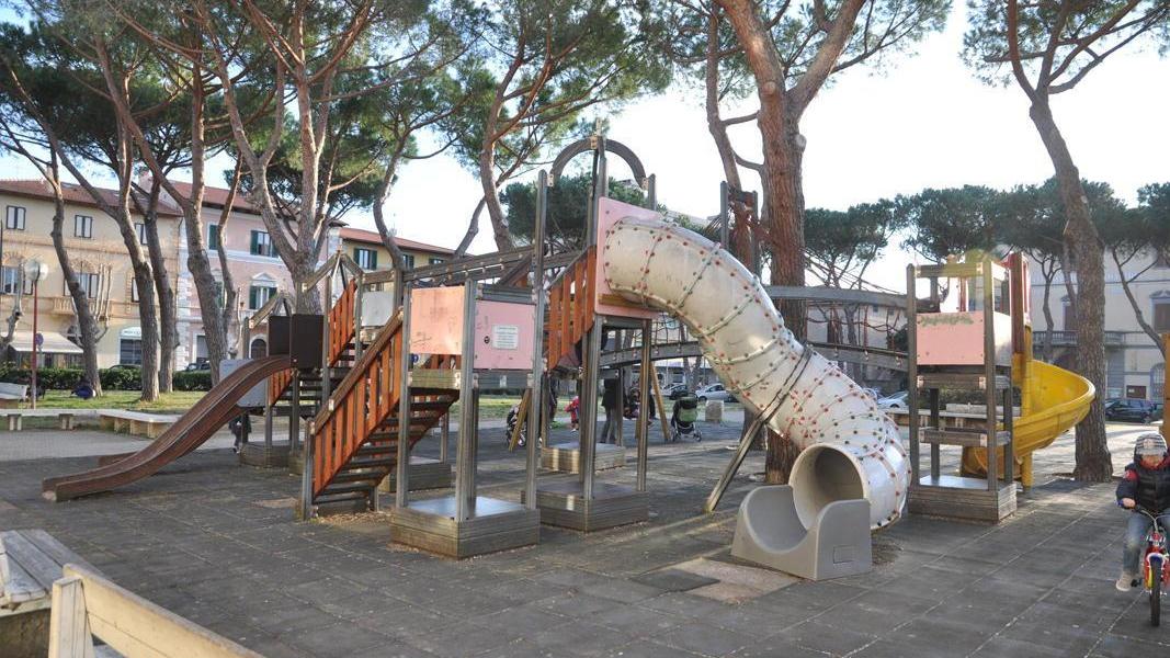 Il parco giochi del Prato, in piazza Carducci (foto Falorni/Silvi)