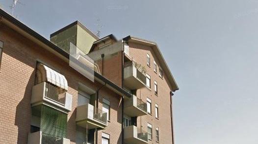 Ladri svaligiano due appartamenti in pieno giorno