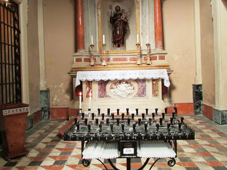 Ladri in duomo e in canonica 