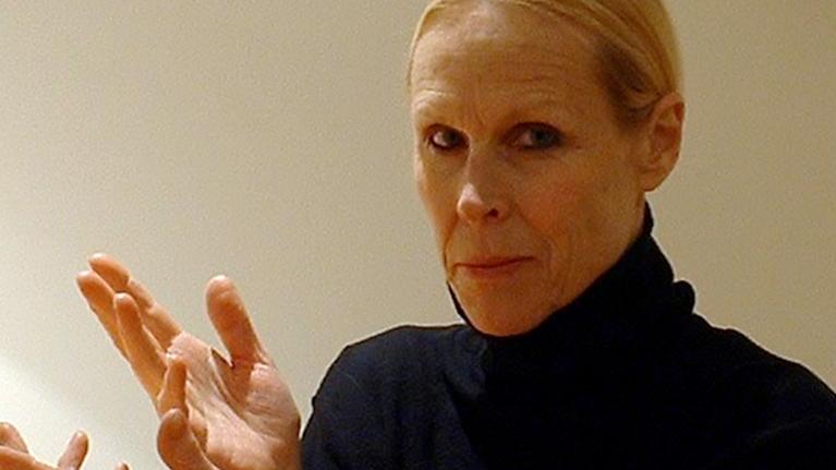 La poesia visiva della Carlson in prima nazionale al Valli