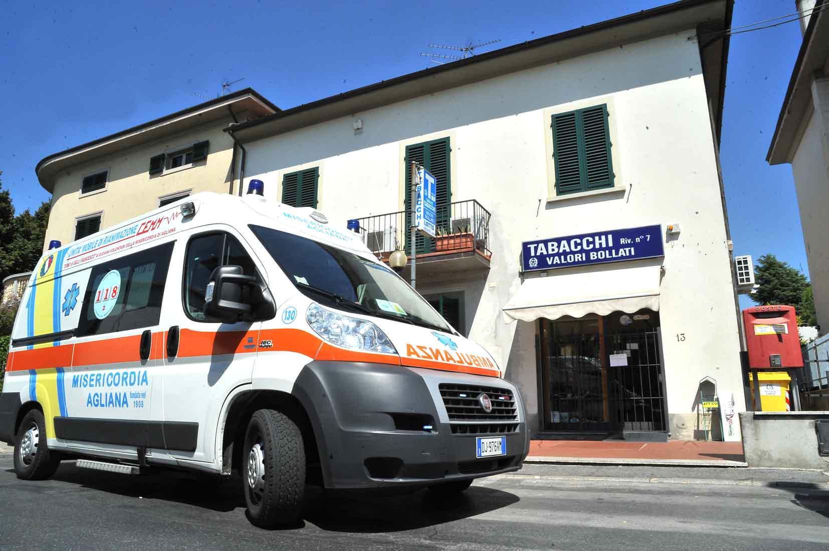Un intervento della Misericordia di Agliana (foto d'archivio)