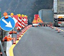 Lavori sul ponte, coda infinita tra Casalgrande e Sassuolo