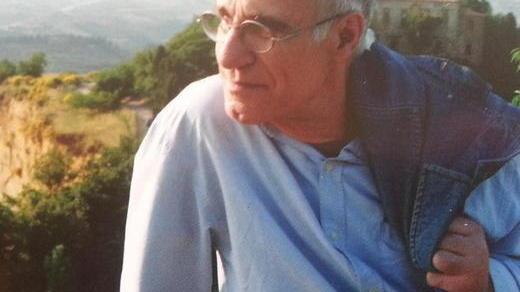 L'artista Licio Isolani prima della malattia