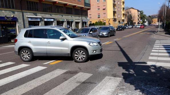 Viale Barozzi: dove sfrecciano le auto