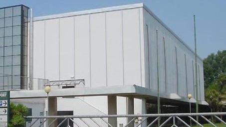 Palasport inagibile Salta la gara di hockey su pista