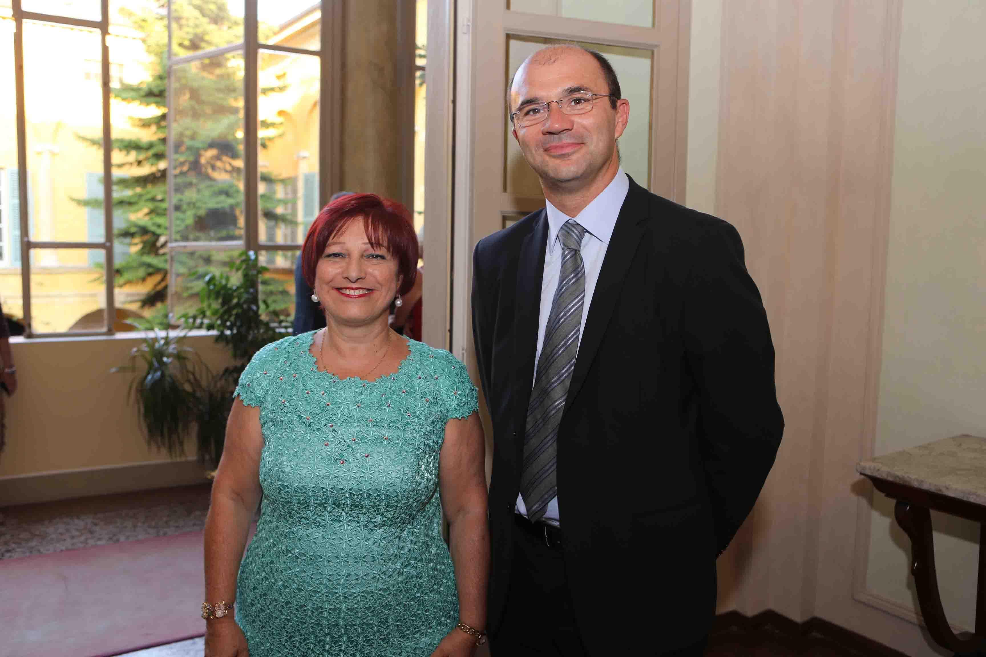"Cittadinanza onoraria all'ex prefetto De Miro"