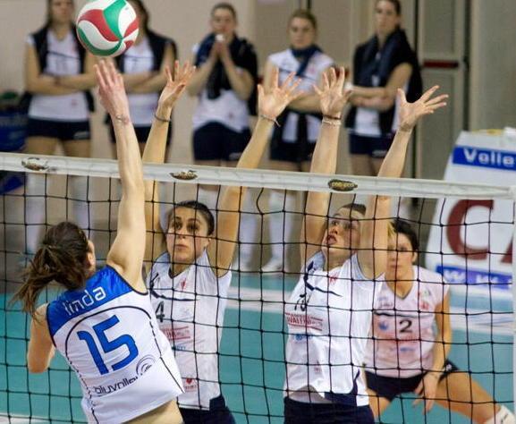 L'Ambra Cavallini regina del derby 