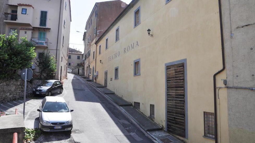 Paura per un bimbo di 6 anni investito da un’auto