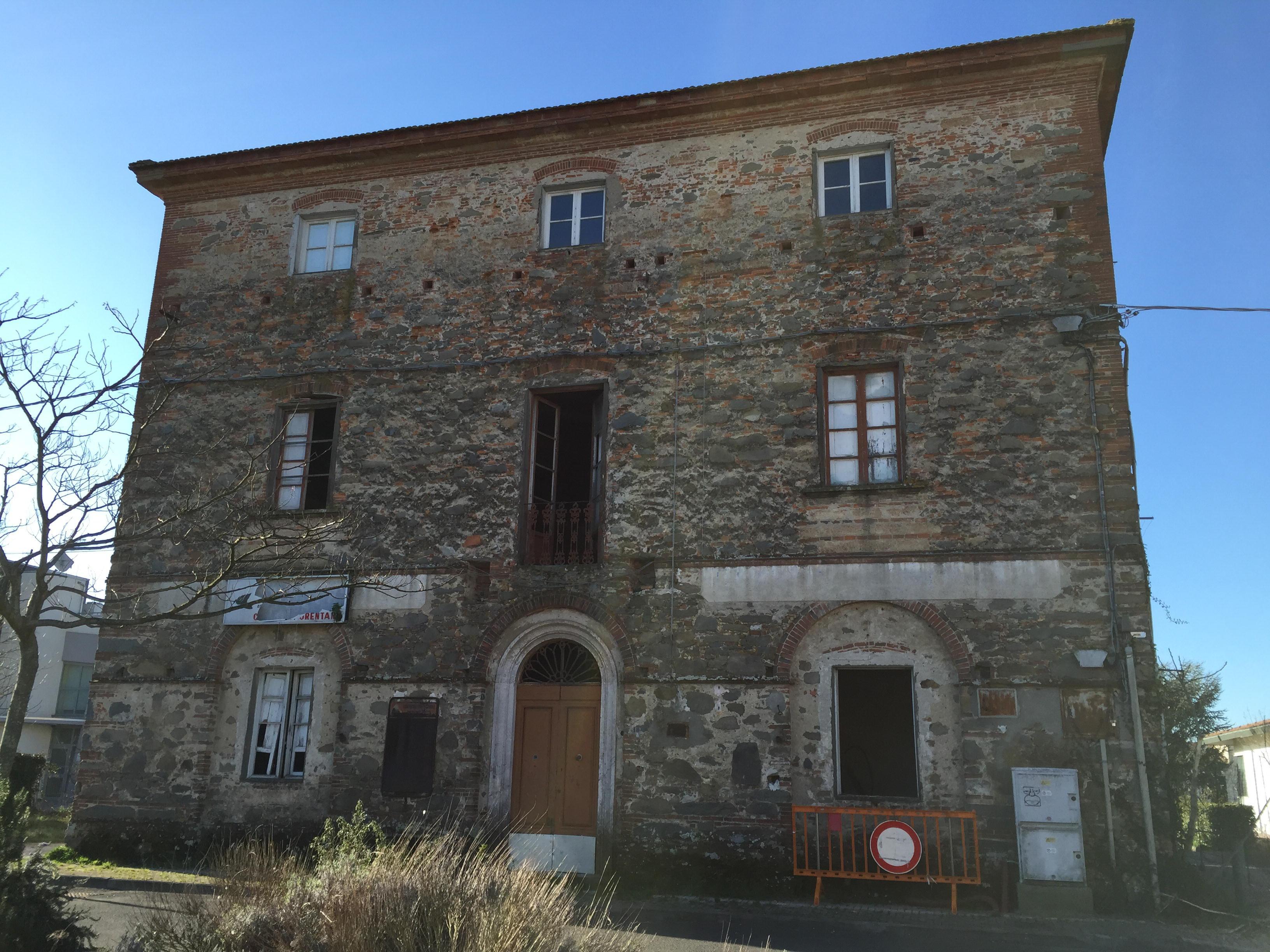 L'immobile in stato di abbandono da anni nel centro di Castelfranco