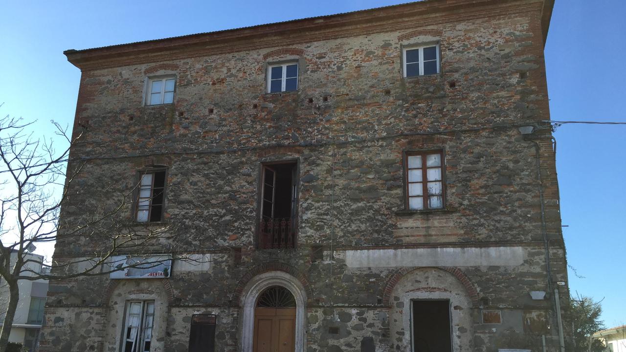 L'immobile in stato di abbandono da anni nel centro di Castelfranco