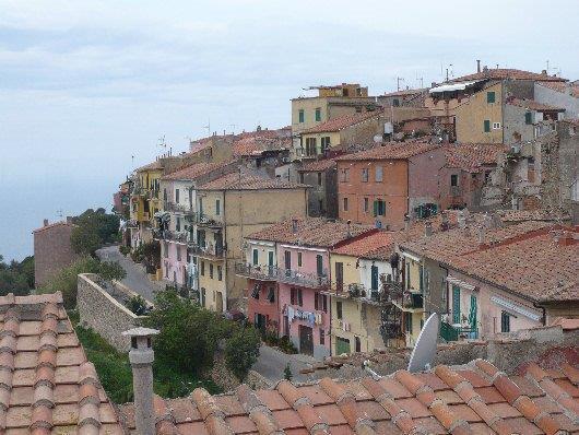 Il centro abitato di Capoliveri