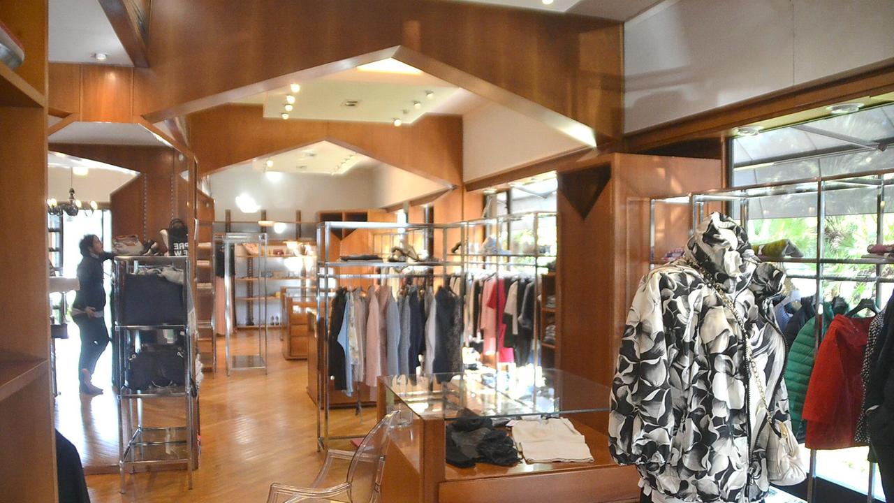 Svaligiato il noto negozio di abbigliamento di Altopascio, Torello Confezioni