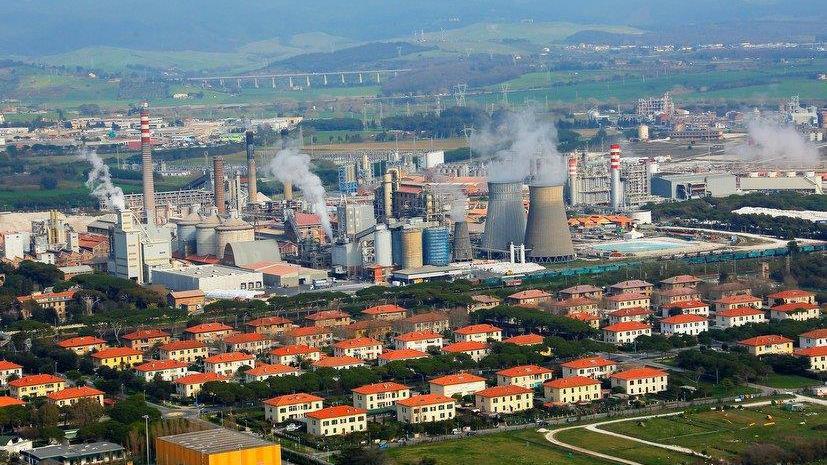 Una veduta dell'azienda Solvay a Rosignano