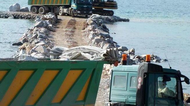 Pronta la nuova barriera per fermare l’erosione