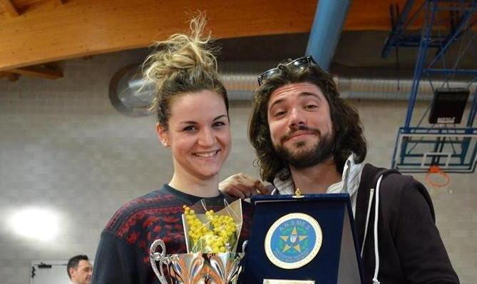 Sara Bertagna alfiere a Cremona del Club scherma apuano