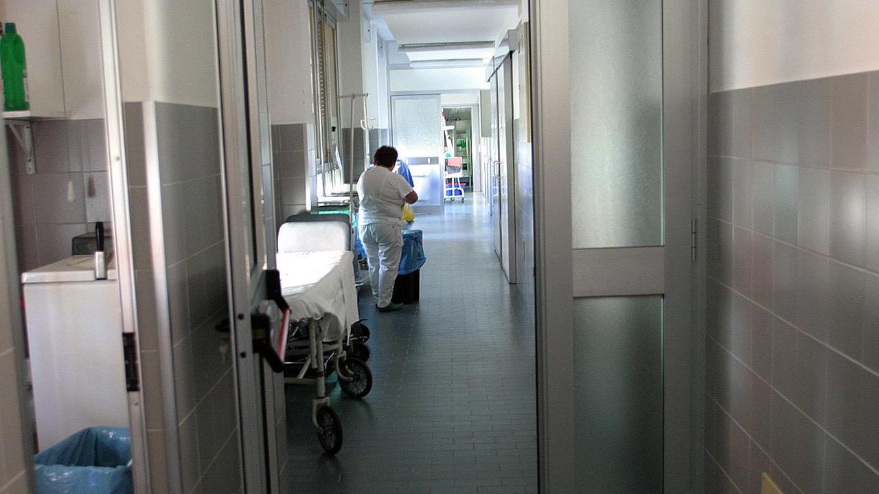 L'ingresso del reparto di maternità all'ospedale Sant'Anna
