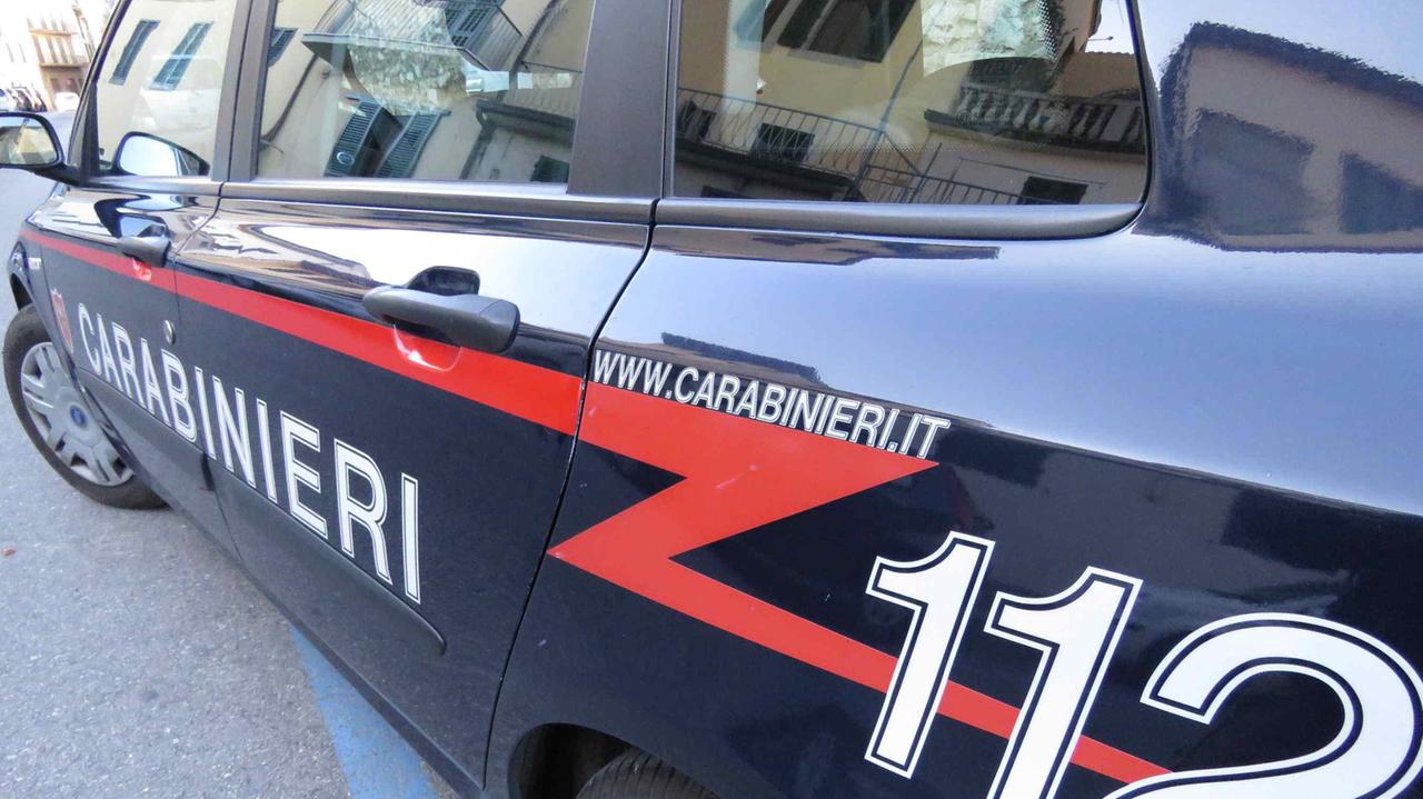 Un'auto dei carabinieri