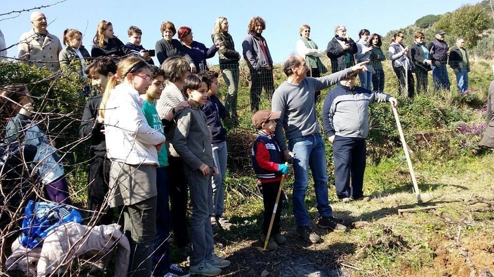 Lo Zappa Day a Porto Azzurro (foto tratta dal profilo Facebook di Claudia Lanzoni)