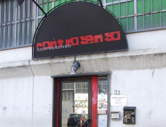 Il locale Controsenso di via Saccenti