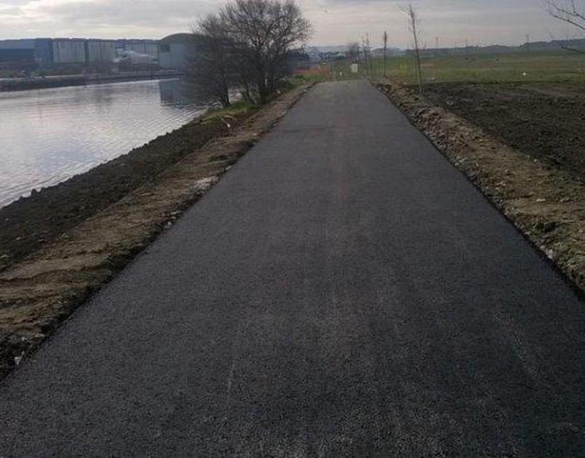 Con i fanghi dragati realizzato un tratto di pista ciclabile 