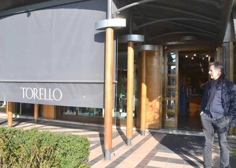 Svaligiato il negozio «Torello» 