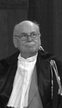 Addio a Cesare Piccioli, l’avvocato con l’Alta benemerenza civica 