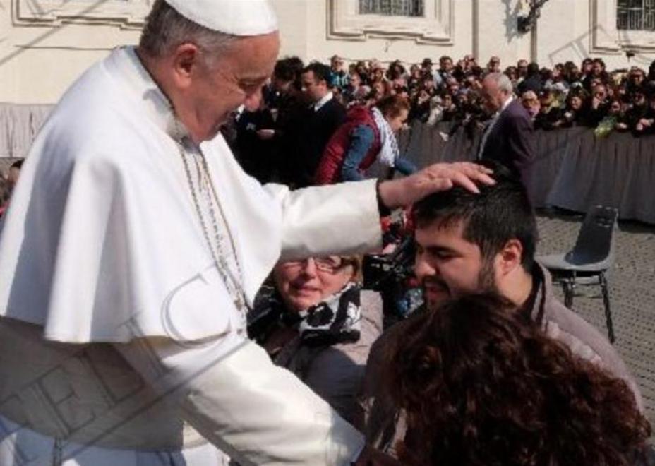 Daniel incontra papa Francesco: emozione in piazza San Pietro 